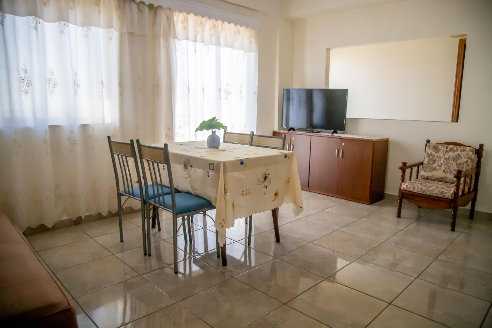 Santis Apartment อาเรโอโปลิส ภายนอก รูปภาพ