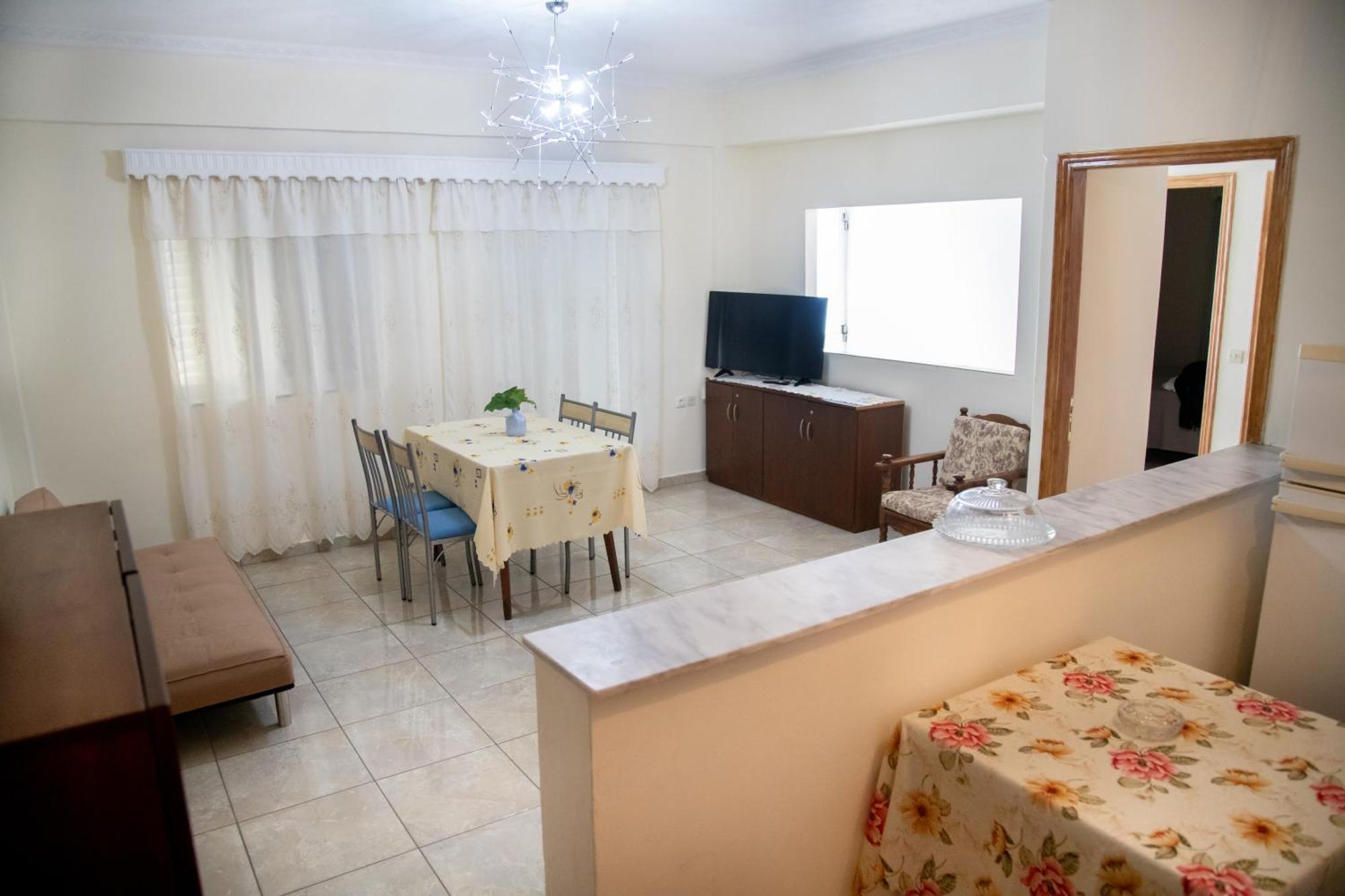 Santis Apartment อาเรโอโปลิส ภายนอก รูปภาพ